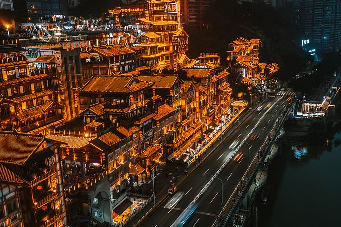 吊脚楼